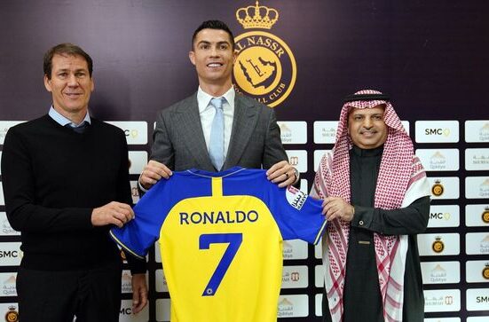 ronaldo sign new contract