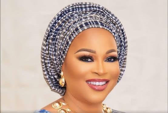Bukky Wright Globalhints
